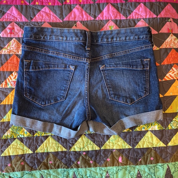 Express Jean Shorts- Like New! - Picture 2 of 3